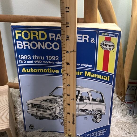 Haynes Ford Ranger & Bronco ll 1983-1992 2WD And 4WD Models Repair Manual - Picture 12 of 13